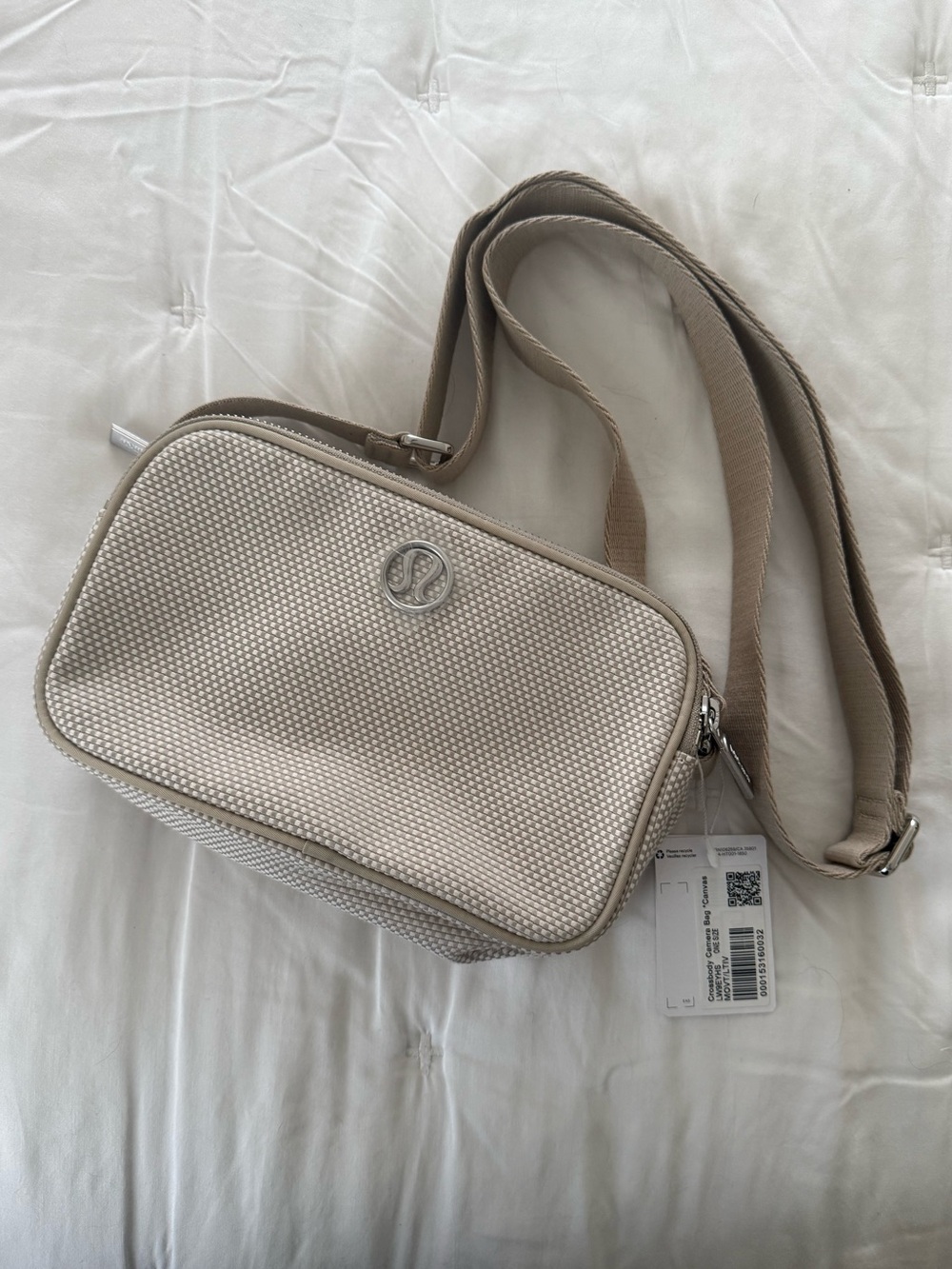 NWT Lululemon Crossbody Camera Bag 2L Canvas